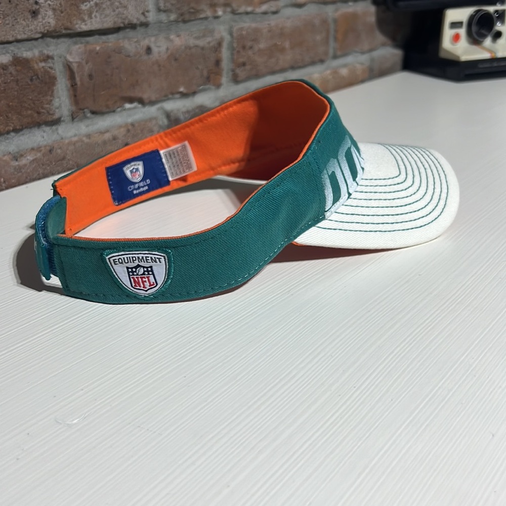 Miami dolphins Reebok visor - Picture 5 of 9